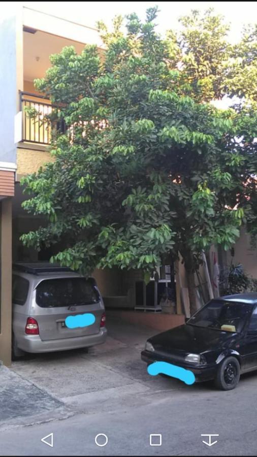 Danyshom Hotel Cikarang Bagian luar foto